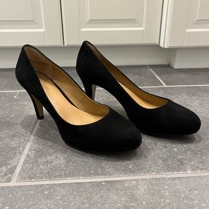 Nine West Velvet Pumps